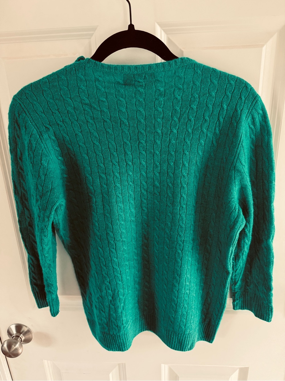 J. Crew Green Women's M 100% Italian Cashmere Cable Knit Button-Shoulder Sweater - Picture 3 of 8
